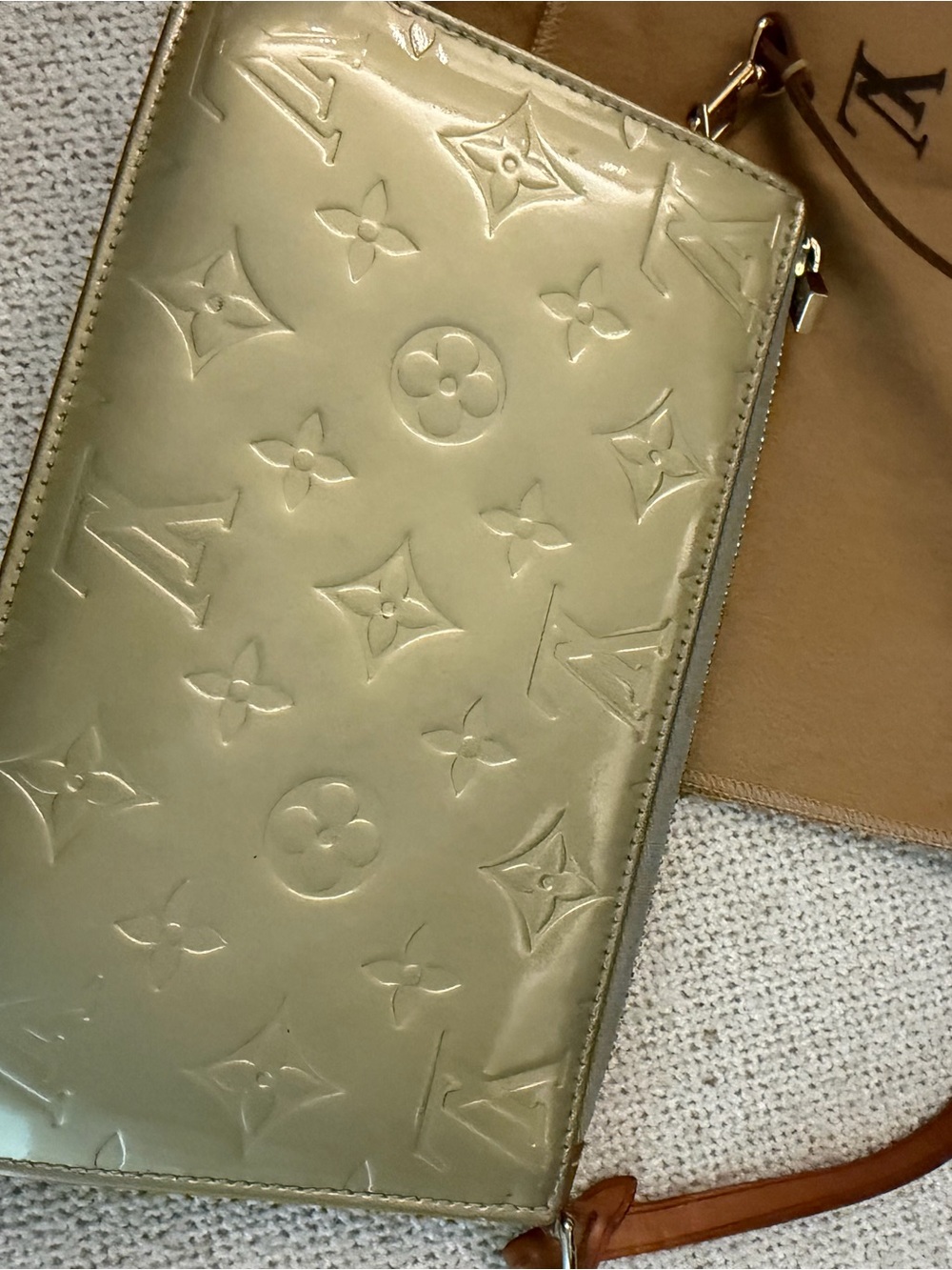 Louis Vuitton Gray Patent Monogram mini bag with Brown Strap - Picture 2 of 6
